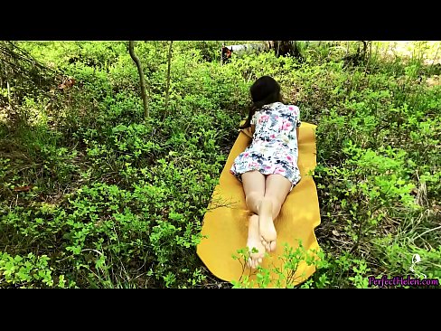 ❤️ 陌生人在Tinder上自慰我的阴部,并在树林里热情地做爱 ️ 性爱